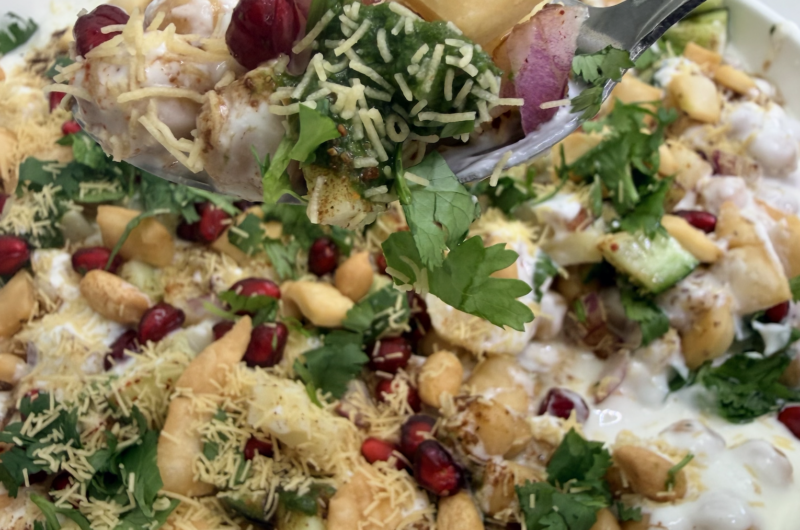 Delicious Channa Chaat: A Tangy Family Favorite (Chickpea Chaat)
